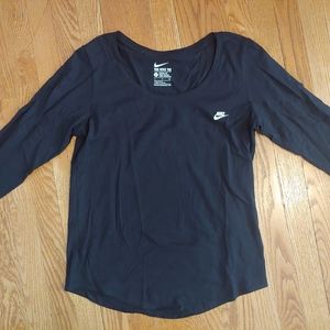 LAST CHANCE Nike long sleeve